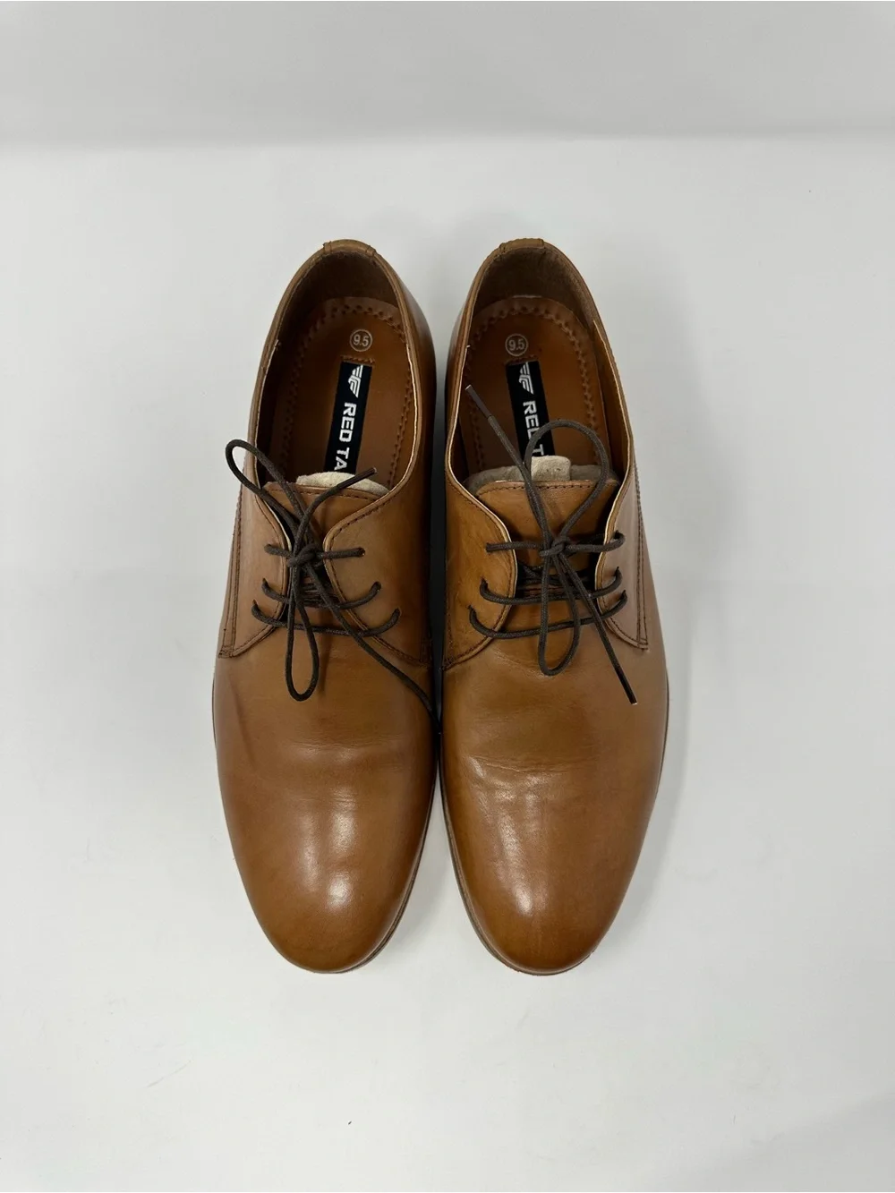 Red Tape elegant brown